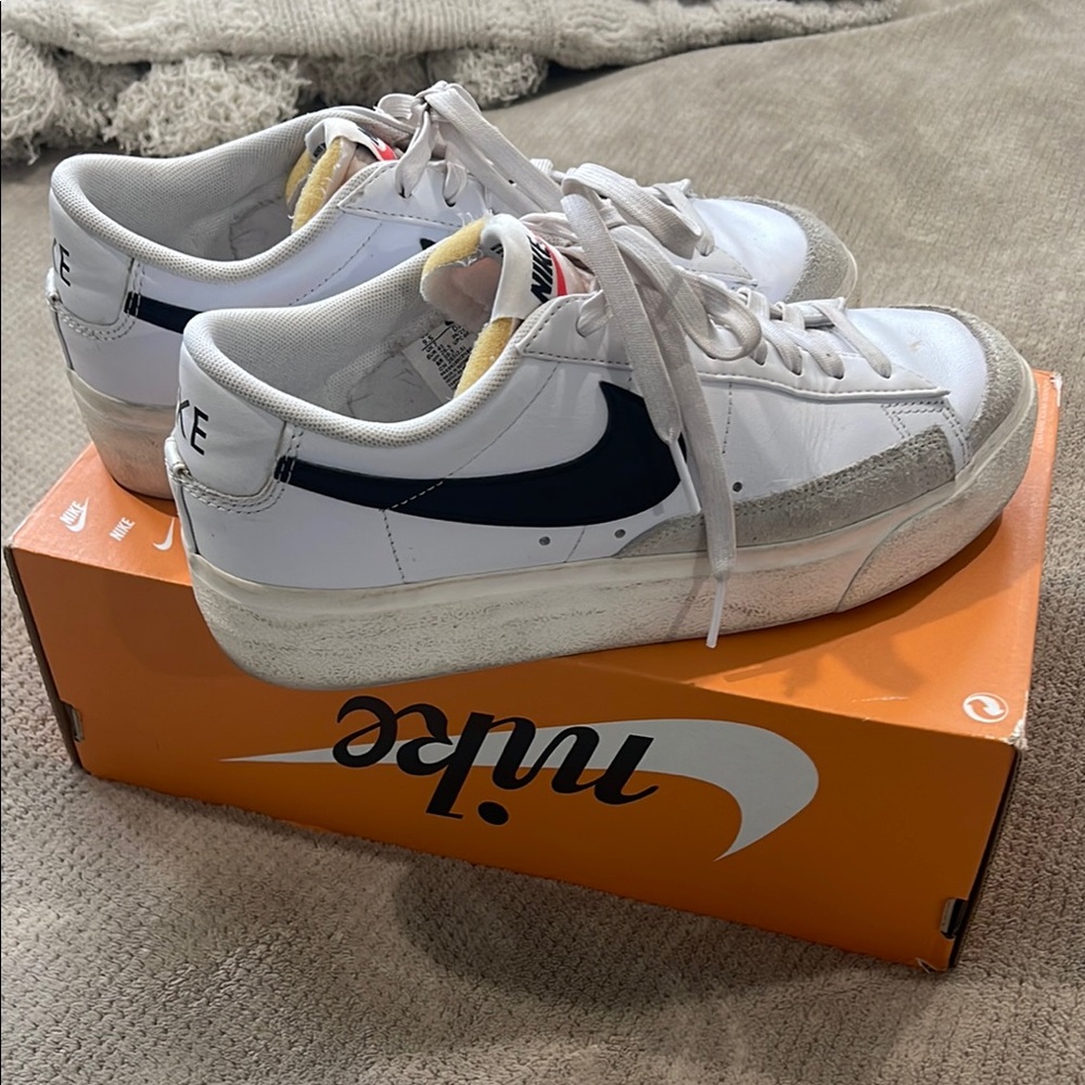 Nike Blazer Low Platform